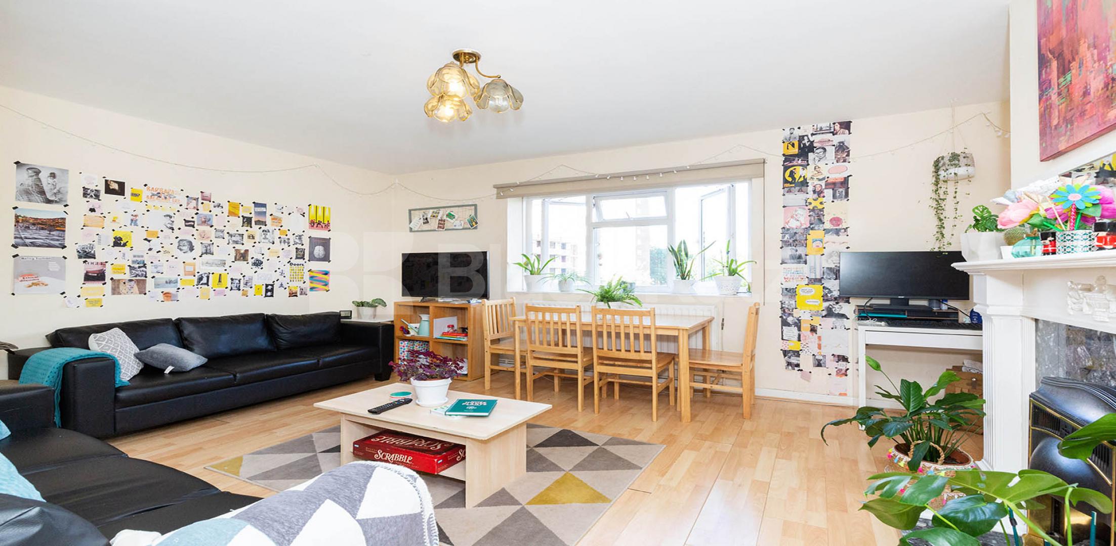 			PERFECT FOR 3 SHARERS!, 3 Bedroom, 1 bath, 1 reception Flat			 Cavendish Street, ANGEL N1
